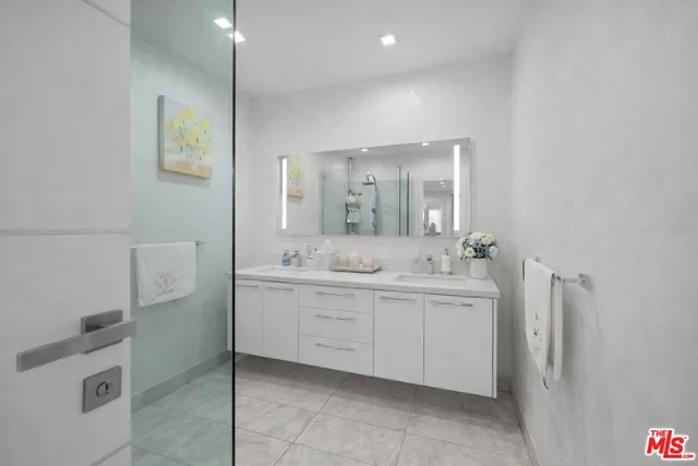 $1,595,000 | 2640 North Keystone Street, Burbank, CA 91504