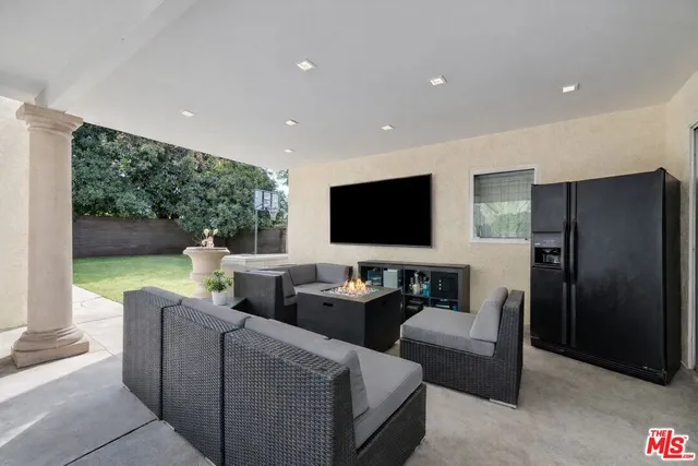 $1,595,000 | 2640 North Keystone Street, Burbank, CA 91504