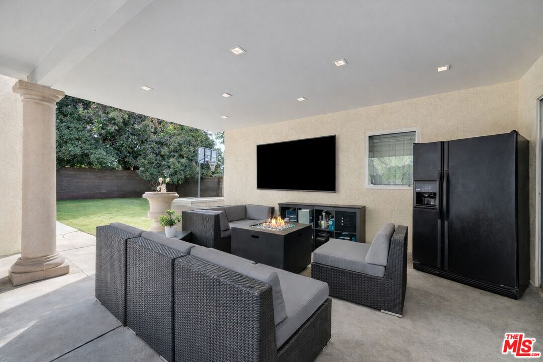 2640 North Keystone Street Burbank, CA 91504 - Photo 20 of 26