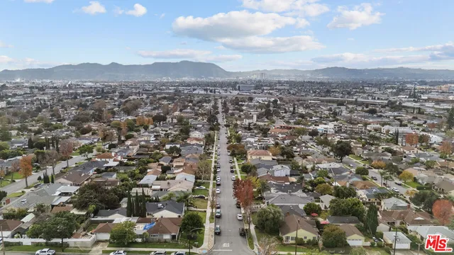 $1,595,000 | 2640 North Keystone Street, Burbank, CA 91504