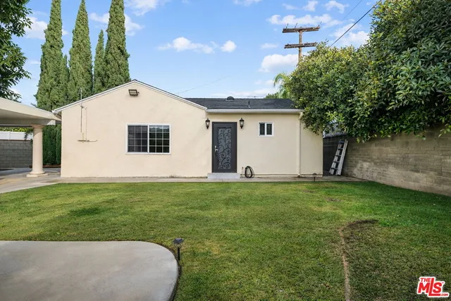 $1,595,000 | 2640 North Keystone Street, Burbank, CA 91504