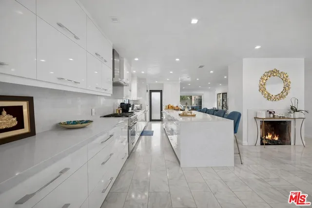 $1,595,000 | 2640 North Keystone Street, Burbank, CA 91504