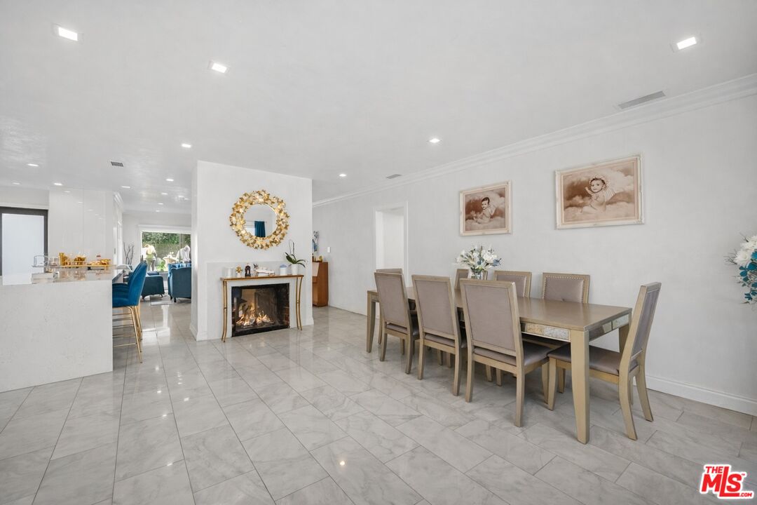 2640 North Keystone Street Burbank, CA 91504 - Photo 5 of 26