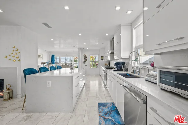 $1,595,000 | 2640 North Keystone Street, Burbank, CA 91504