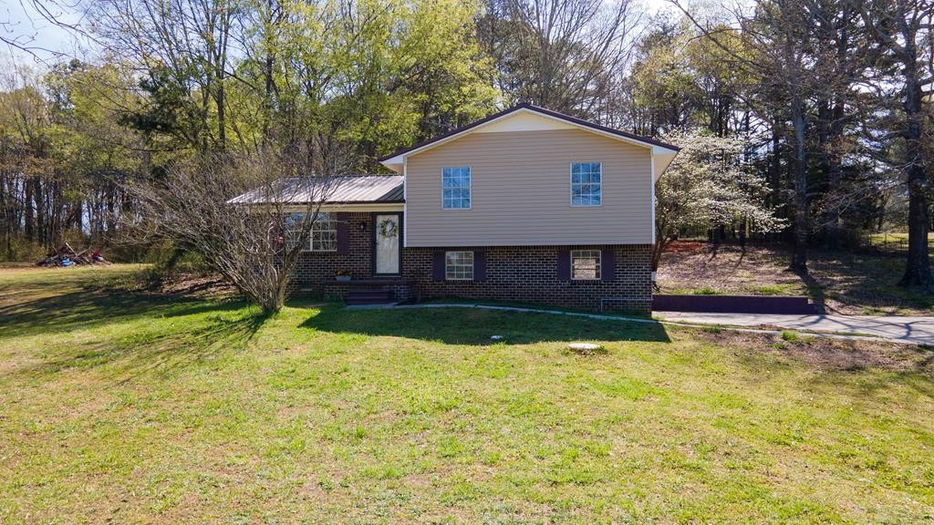 1740 Welcome Valley Road Benton, TN 37307 - Photo 1 of 38 Gallery Image 1