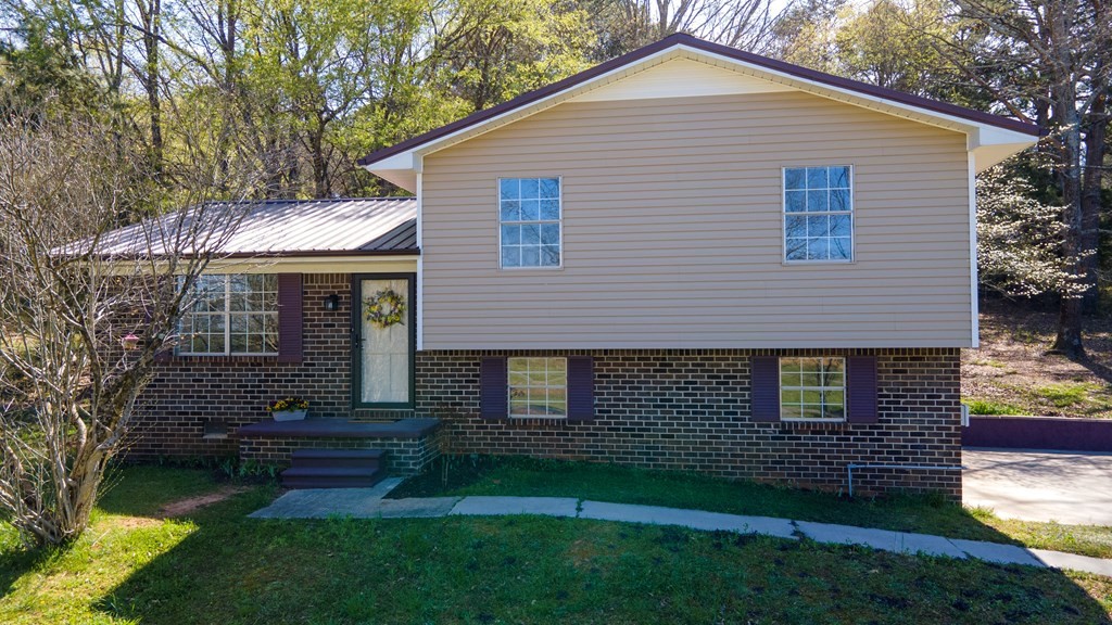 1740 Welcome Valley Road Benton, TN 37307 - Photo 3 of 38 Gallery Image 3