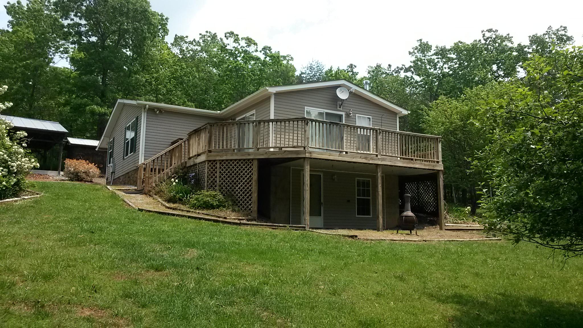 4157 Old Firetrail Road Huddleston, VA 24104 - Photo 3 of 58 4157OldFiretrailRd 017