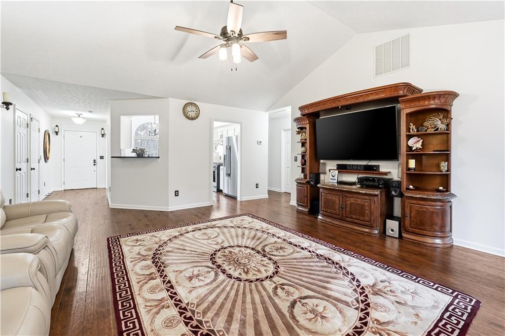 5648 Post Mill Court Buford, GA 30518 - Photo 5 of 45