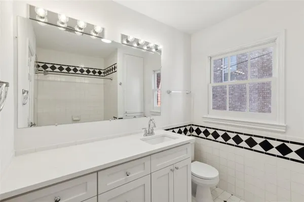 $3,650 | 3111 Mockingbird Lane, Highland Park, TX 75205