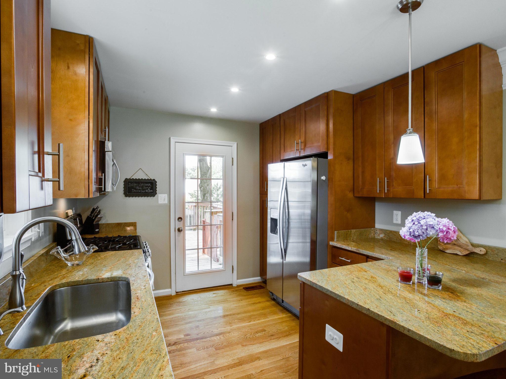 7114 Evanston Road Springfield, VA 22150 - Photo 11 of 30 Kitchen