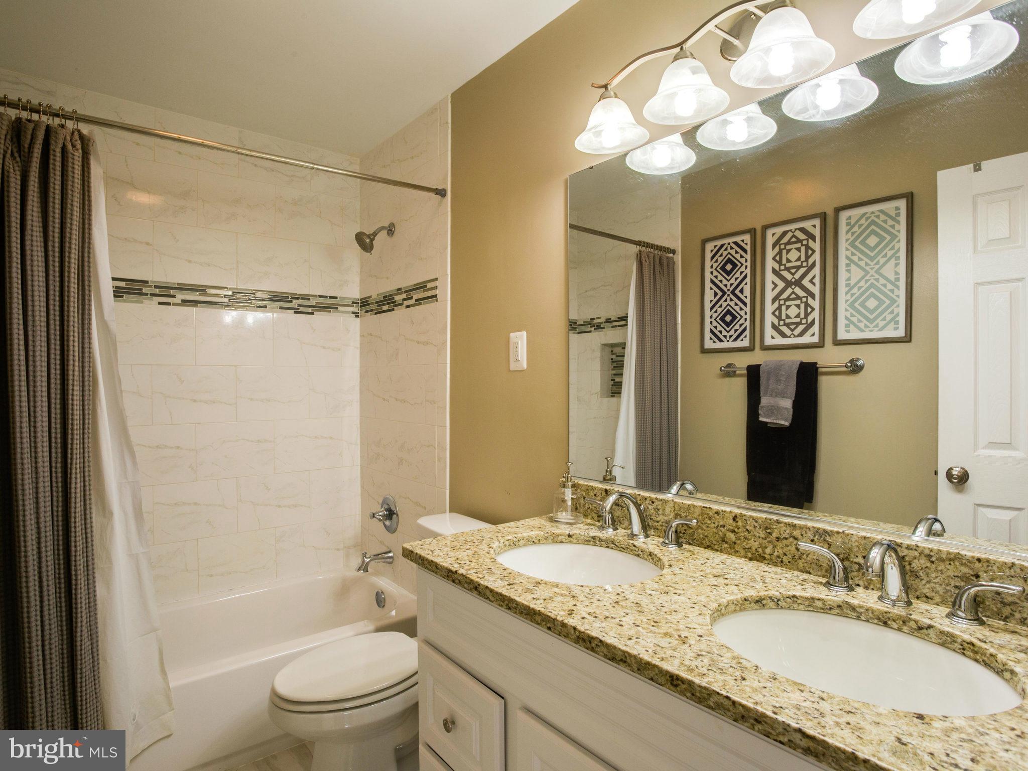7114 Evanston Road Springfield, VA 22150 - Photo 22 of 30 Bath (Master)