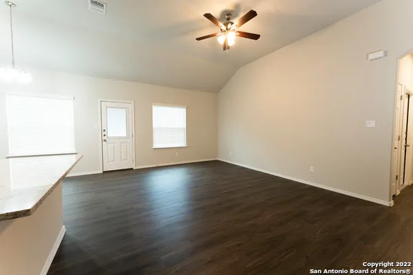 $1,549 | 5506 Rio Canyon, Unit 2, Converse, TX 78109