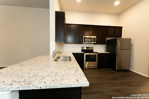 $1,549 | 5506 Rio Canyon, Unit 2, Converse, TX 78109