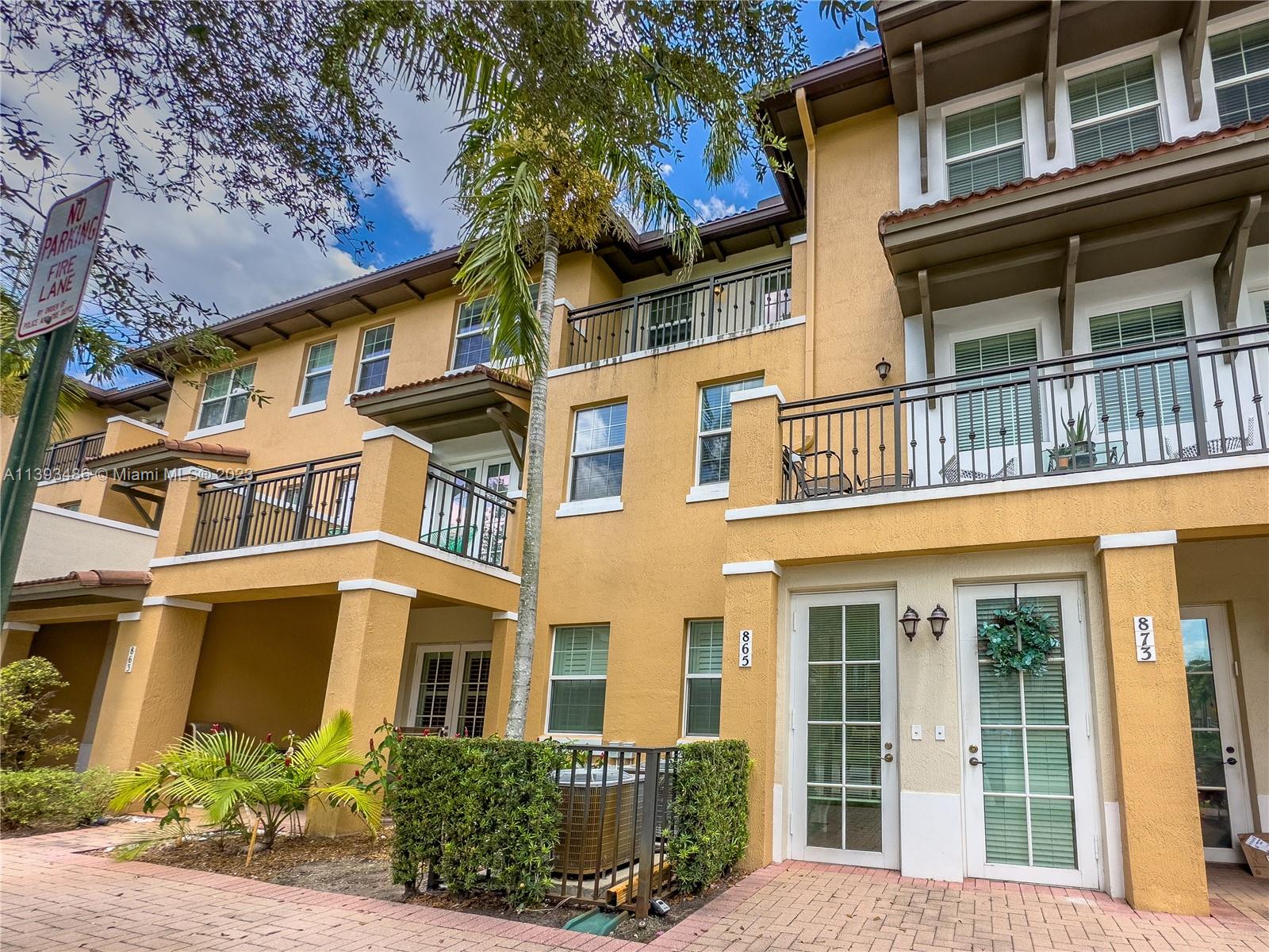 865 Southwest 147th Avenue, Unit 1908 Pembroke Pines, FL 33027 - Photo 4 of 30