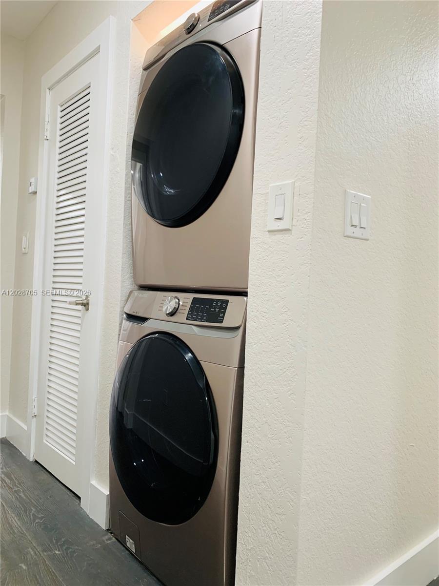 17650 Northwest 73rd Avenue, Unit 202 Hialeah, FL 33015 - Photo 13 of 19