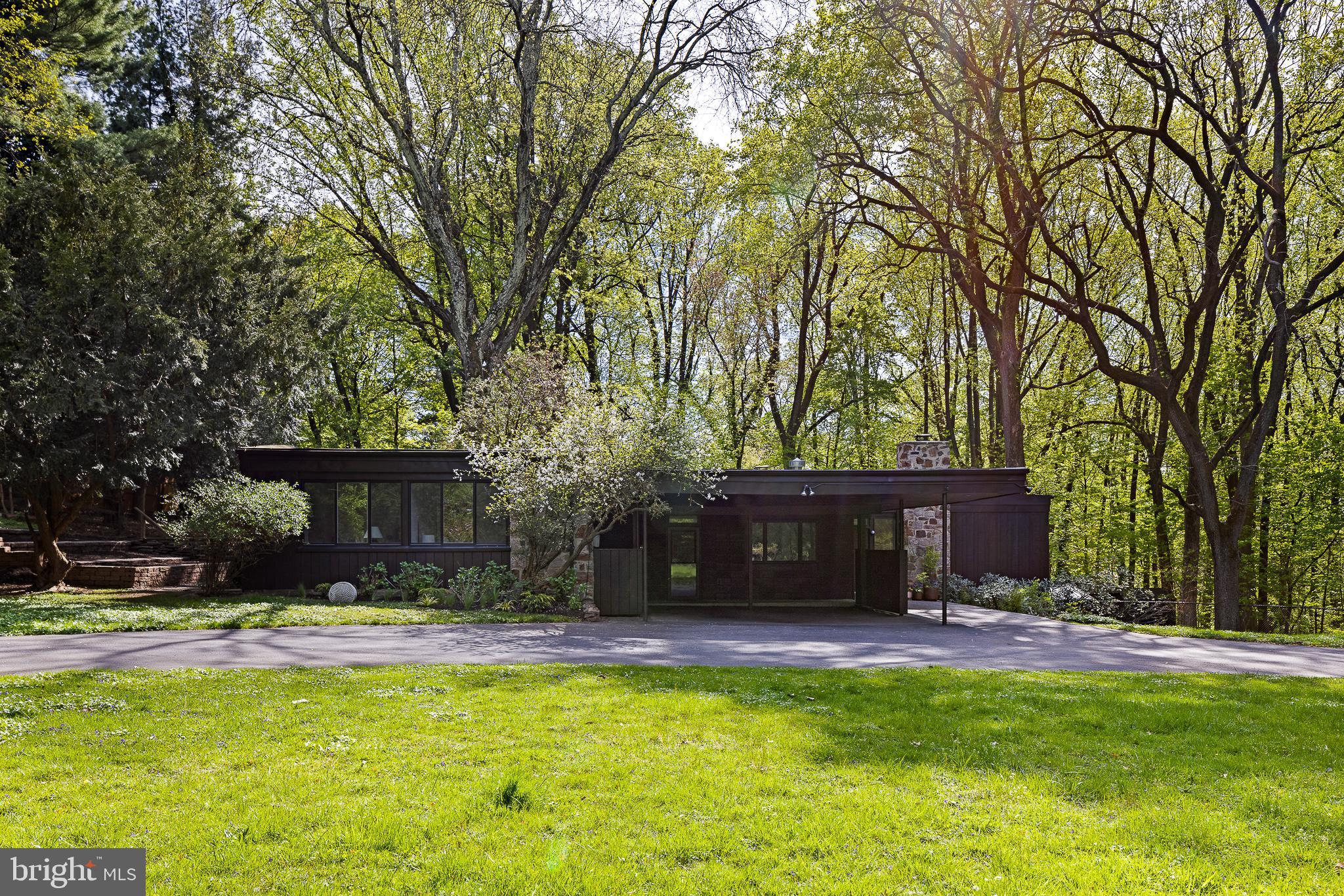 4030 Apalogen Road Philadelphia, PA 19129 - Photo 111 of 127