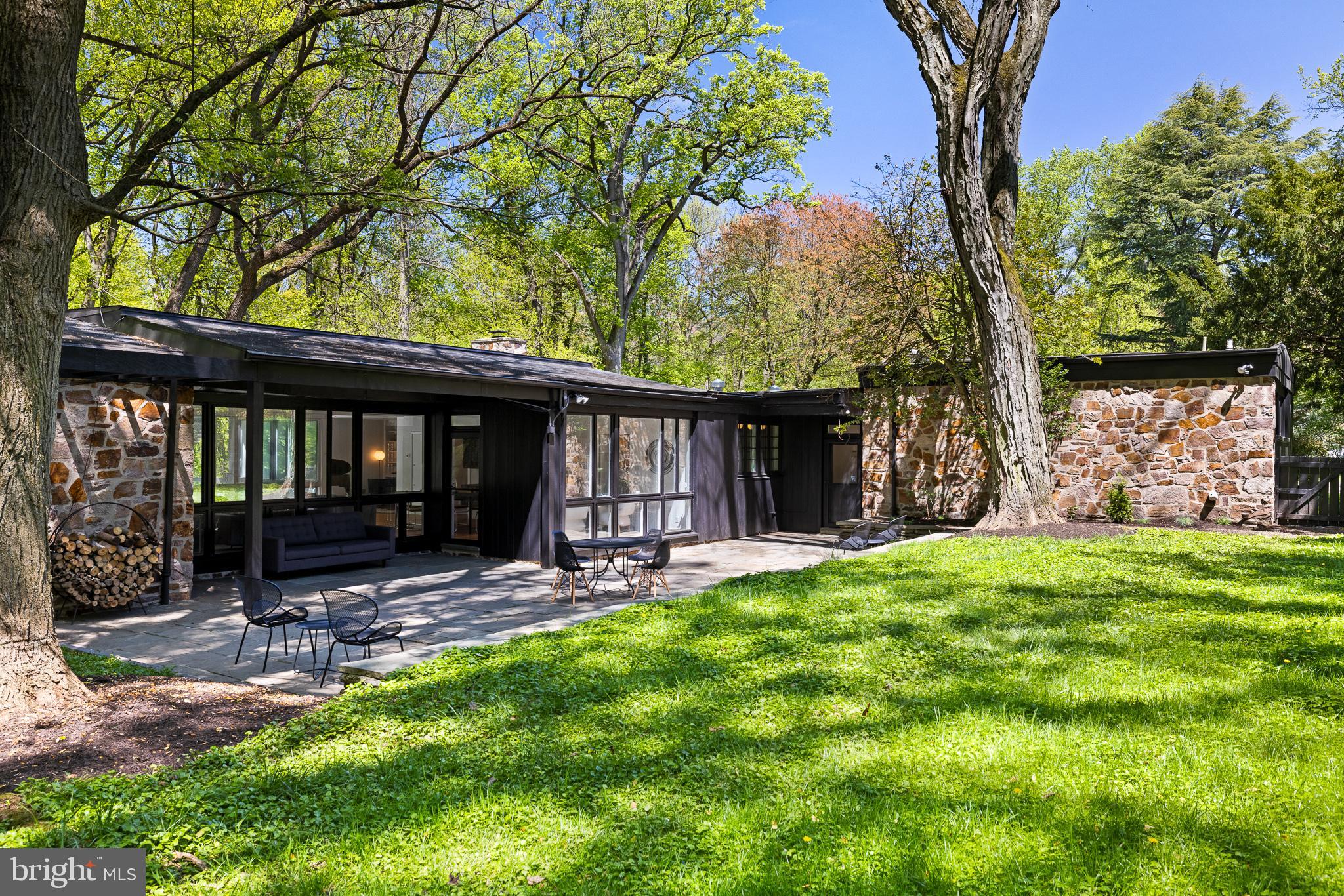 4030 Apalogen Road Philadelphia, PA 19129 - Photo 2 of 127