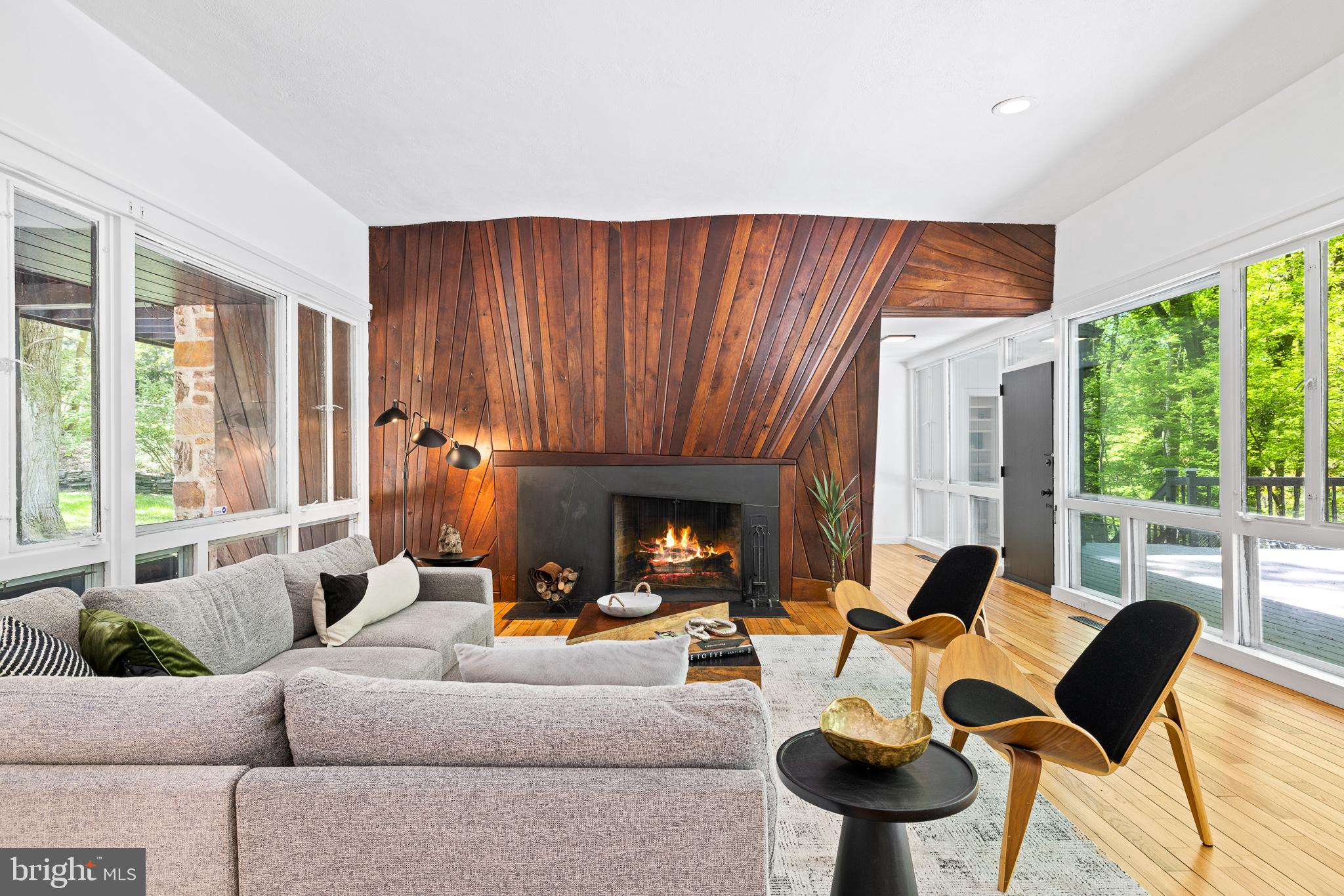 4030 Apalogen Road Philadelphia, PA 19129 - Photo 5 of 127