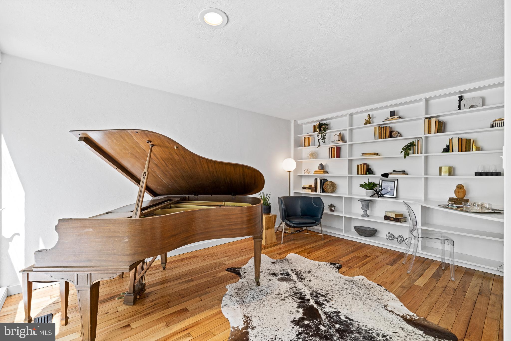 4030 Apalogen Road Philadelphia, PA 19129 - Photo 57 of 127