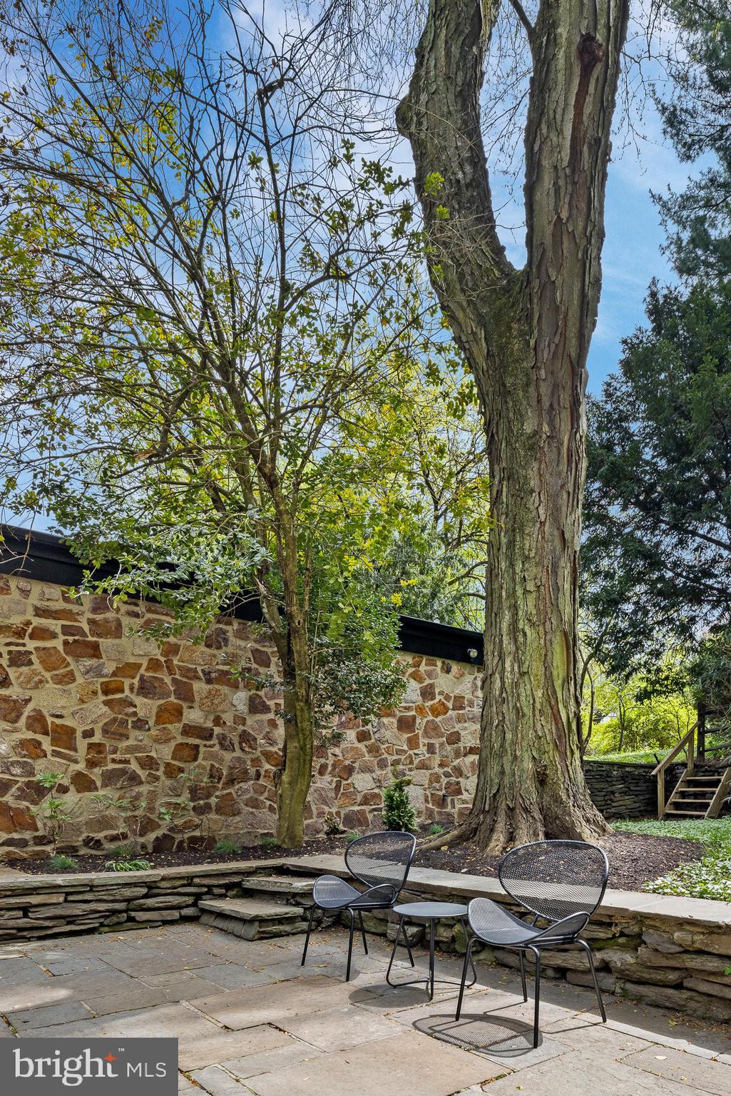 4030 Apalogen Road Philadelphia, PA 19129 - Photo 79 of 127