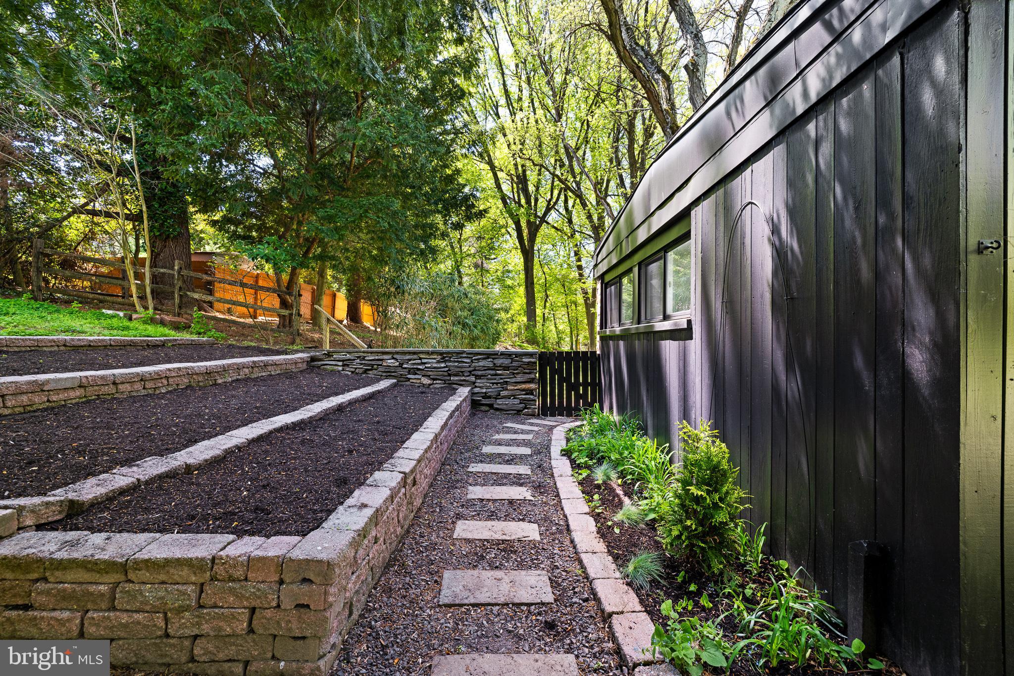 4030 Apalogen Road Philadelphia, PA 19129 - Photo 91 of 127