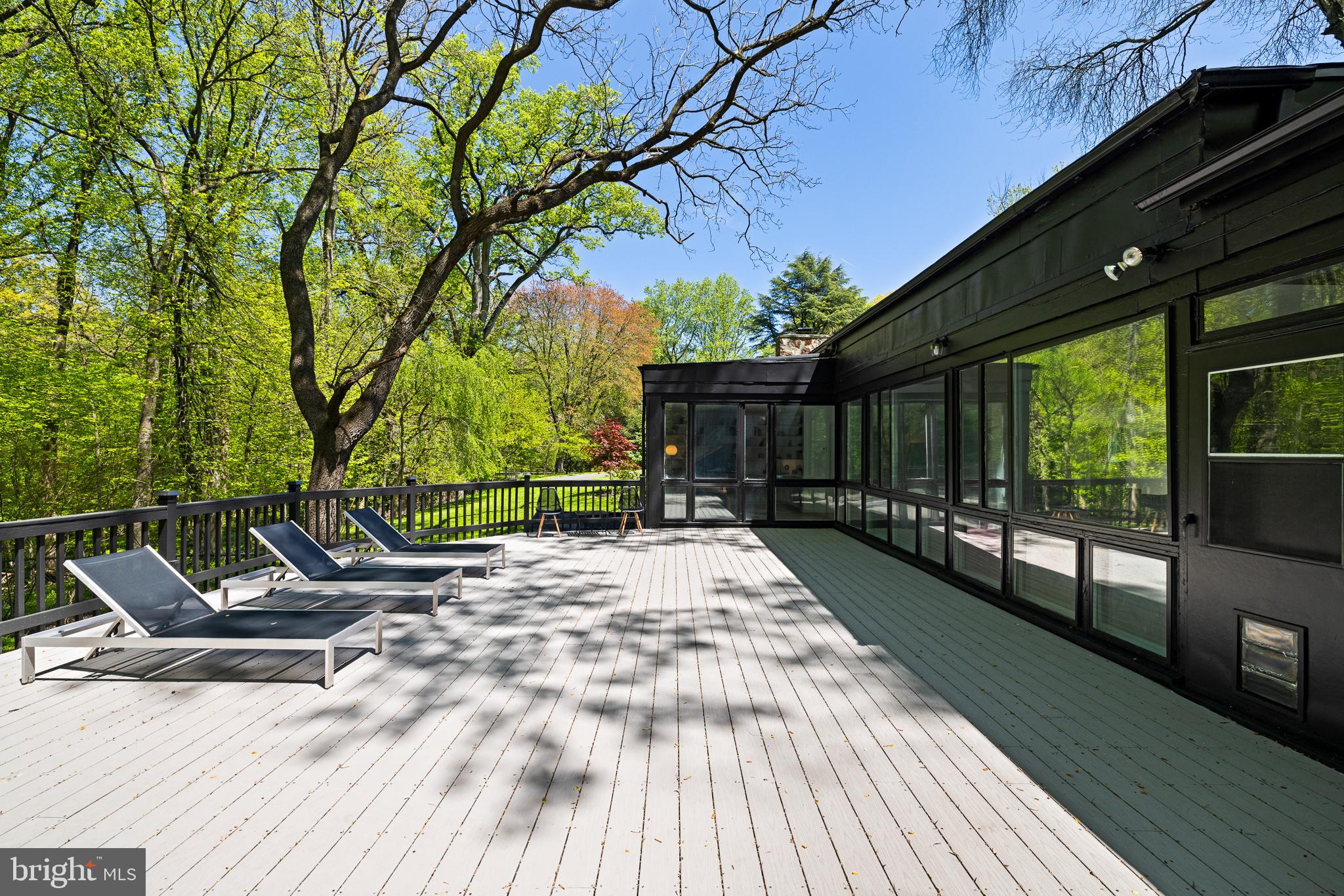 4030 Apalogen Road Philadelphia, PA 19129 - Photo 93 of 127