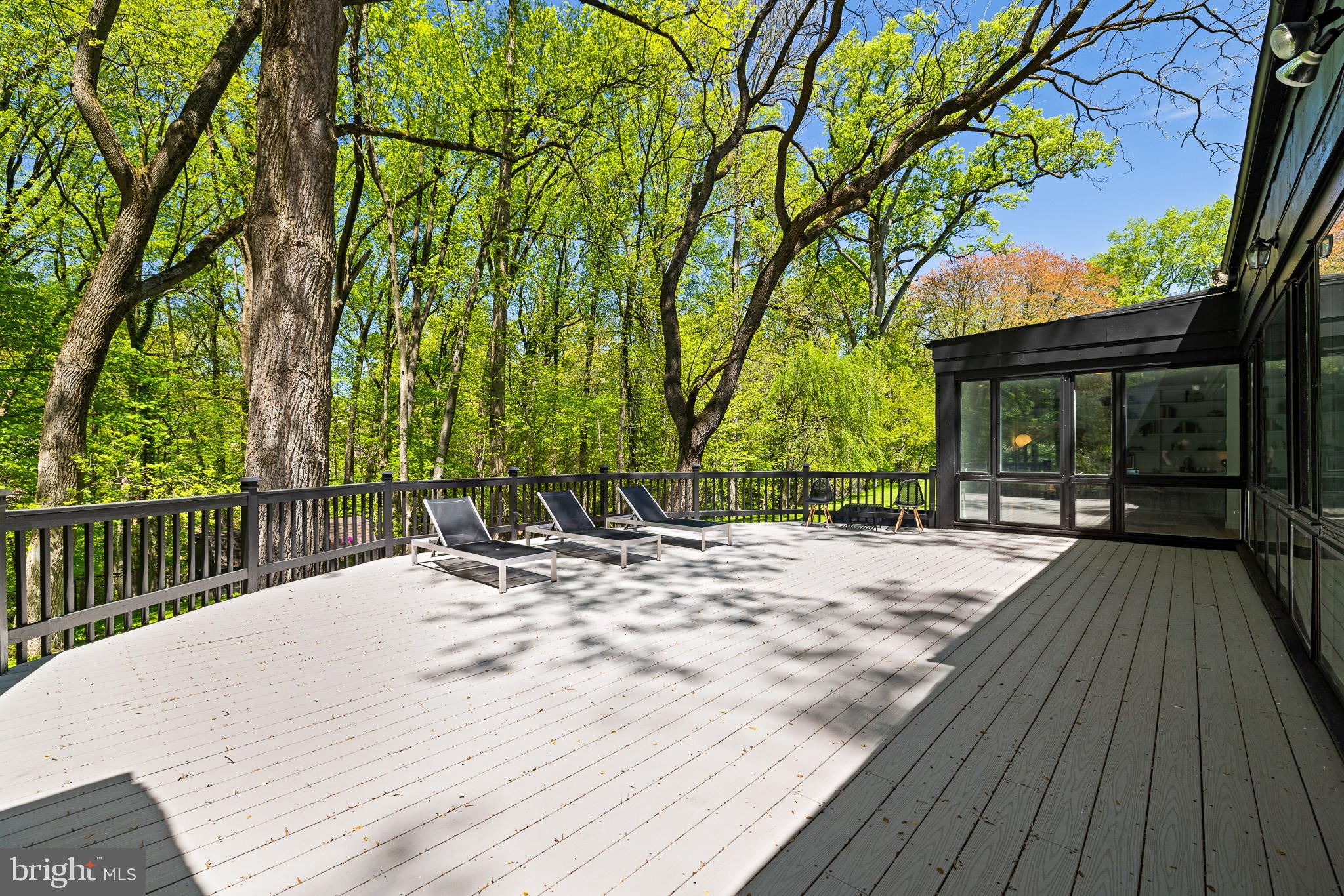 4030 Apalogen Road Philadelphia, PA 19129 - Photo 95 of 127