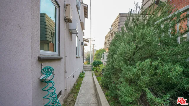 $2,000,000 | 1801 Verdugo Loma Drive, Glendale, CA 91208