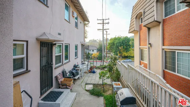 $2,000,000 | 1801 Verdugo Loma Drive, Glendale, CA 91208