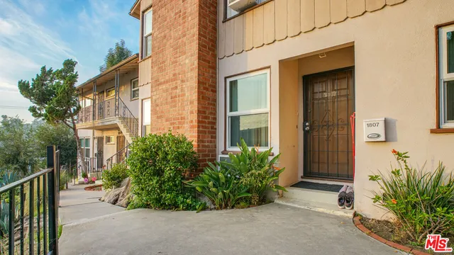 $2,000,000 | 1801 Verdugo Loma Drive, Glendale, CA 91208