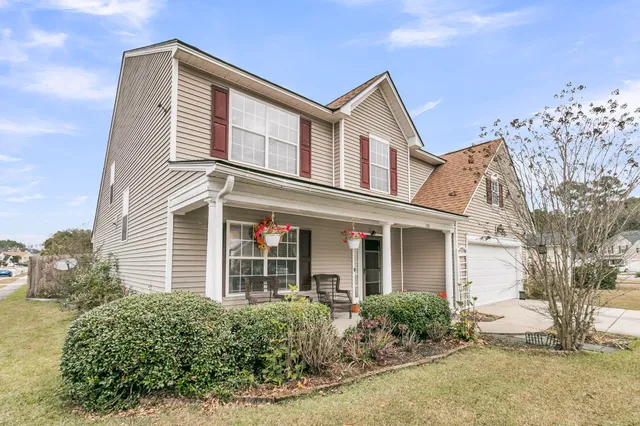 $399,999 | 402 Jamestown Drive, Summerville, SC 29486