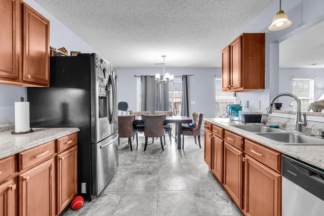 $399,999 | 402 Jamestown Drive, Summerville, SC 29486