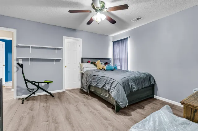 $399,999 | 402 Jamestown Drive, Summerville, SC 29486