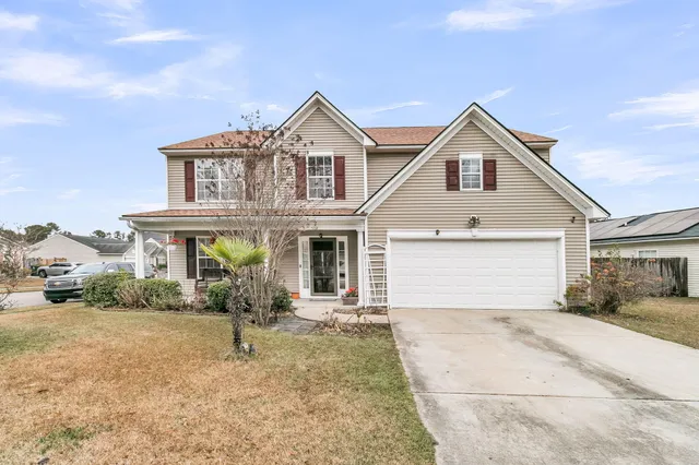 $399,999 | 402 Jamestown Drive, Summerville, SC 29486