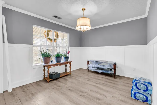 $399,999 | 402 Jamestown Drive, Summerville, SC 29486