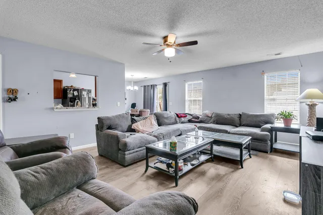 $399,999 | 402 Jamestown Drive, Summerville, SC 29486