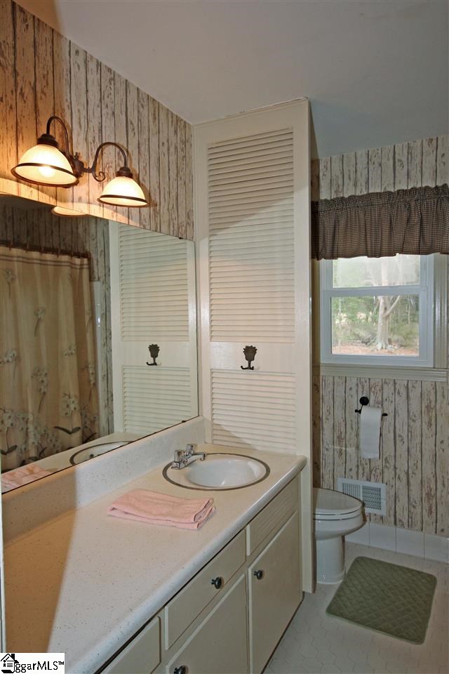 509 Garrison Road Simpsonville, SC 29681 - Photo 11 of 17 Gallery Image 11