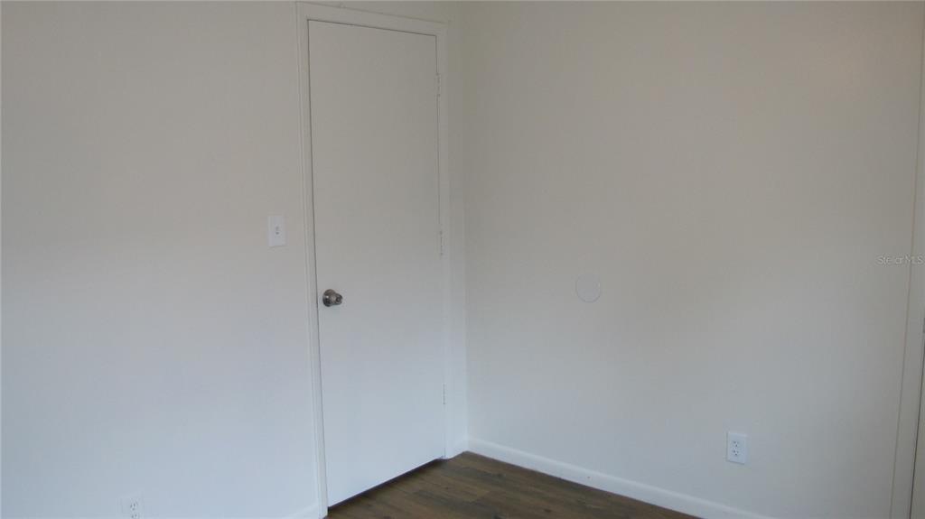 5122 Temple Heights Road, Unit C Tampa, FL 33617 - Photo 8 of 17