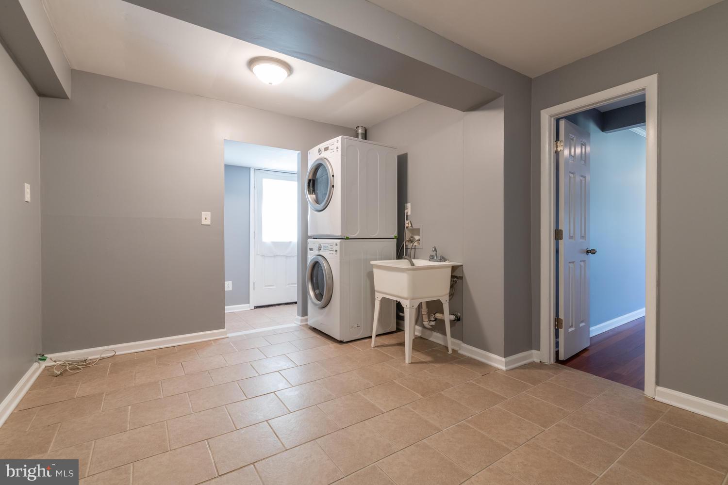 7214 Doncaster Street Springfield, VA 22150 - Photo 17 of 30 Gallery Image 17