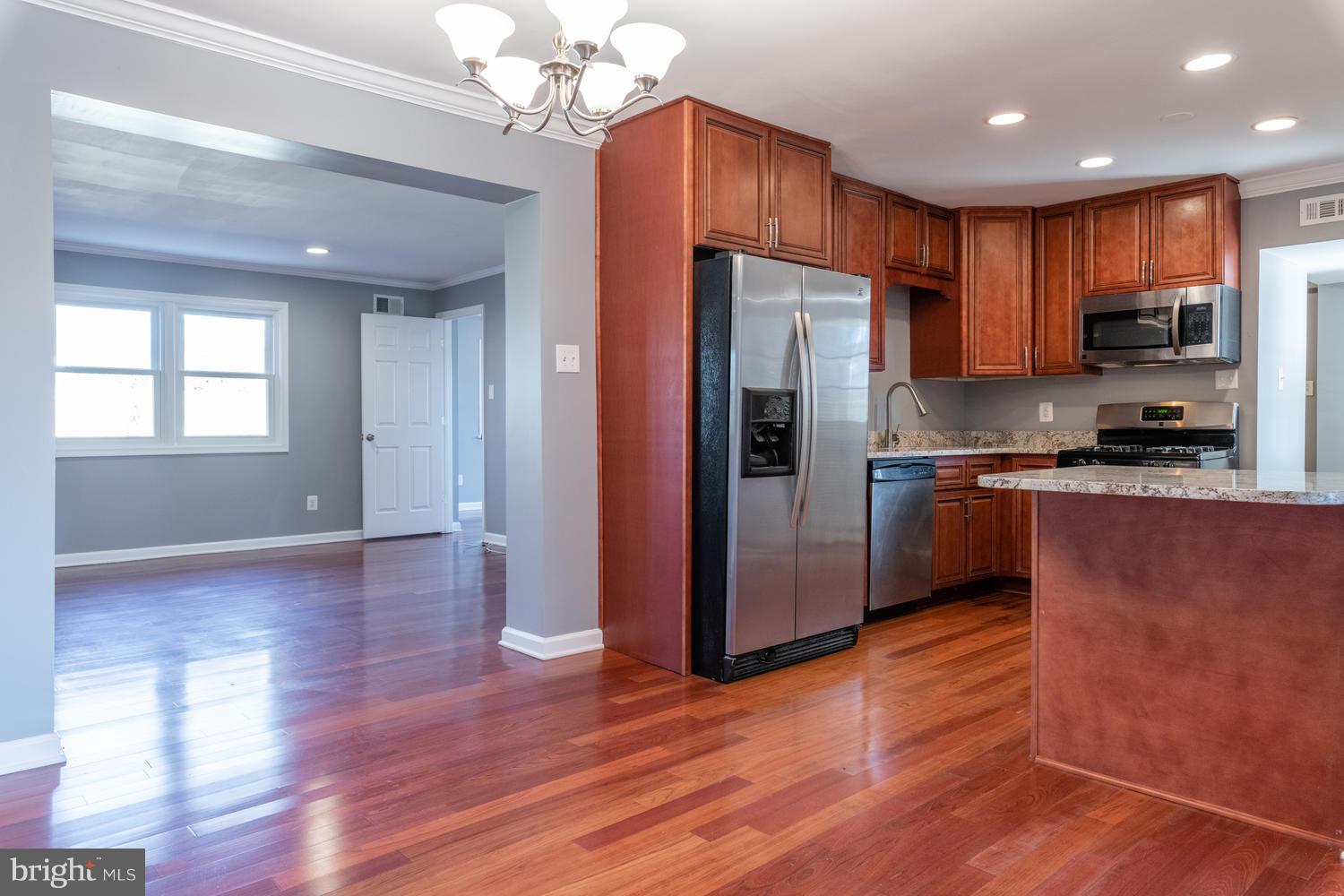 7214 Doncaster Street Springfield, VA 22150 - Photo 8 of 30 Gallery Image 8