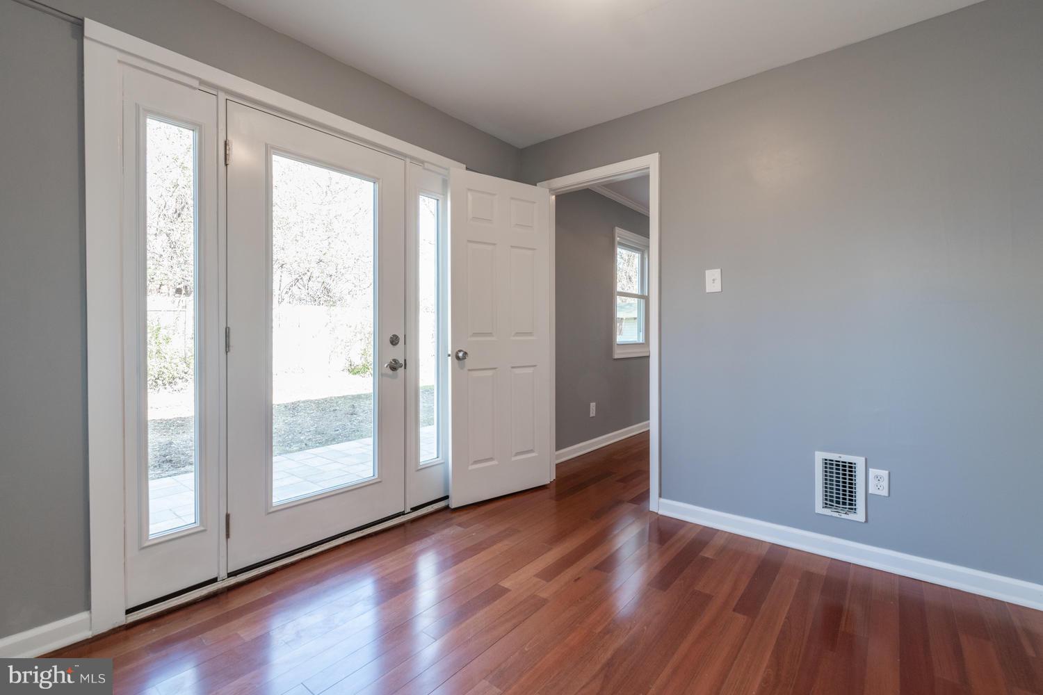 7214 Doncaster Street Springfield, VA 22150 - Photo 10 of 30 Gallery Image 10