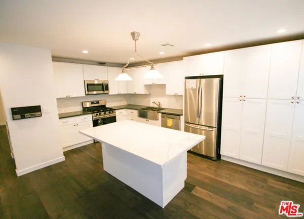 $4,950 | 1418 26th Street, Unit 3, Santa Monica, CA 90404