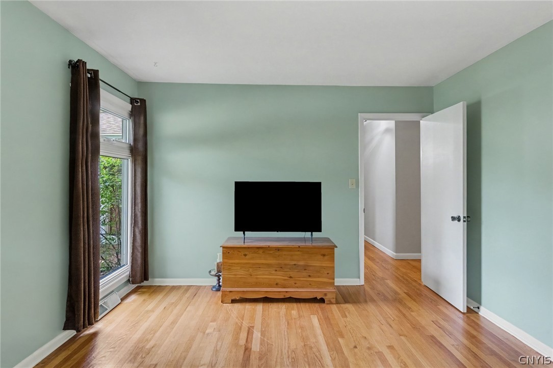 4566 Whetstone Road Manlius, NY 13104 - Photo 21 of 31 Bedroom 2