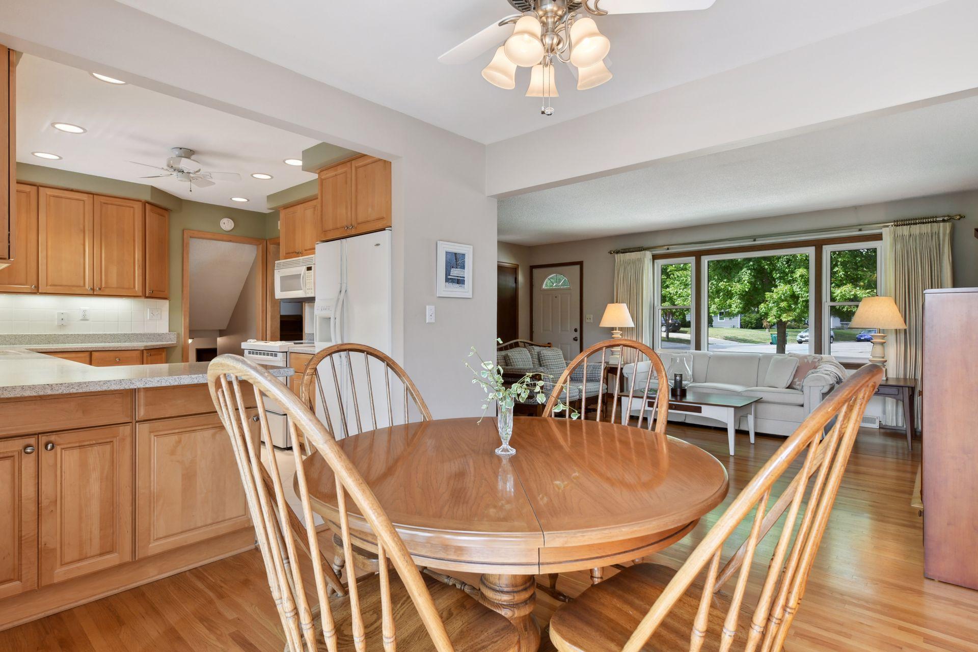 8818 Zenith Road Bloomington, MN 55431 - Photo 13 of 33