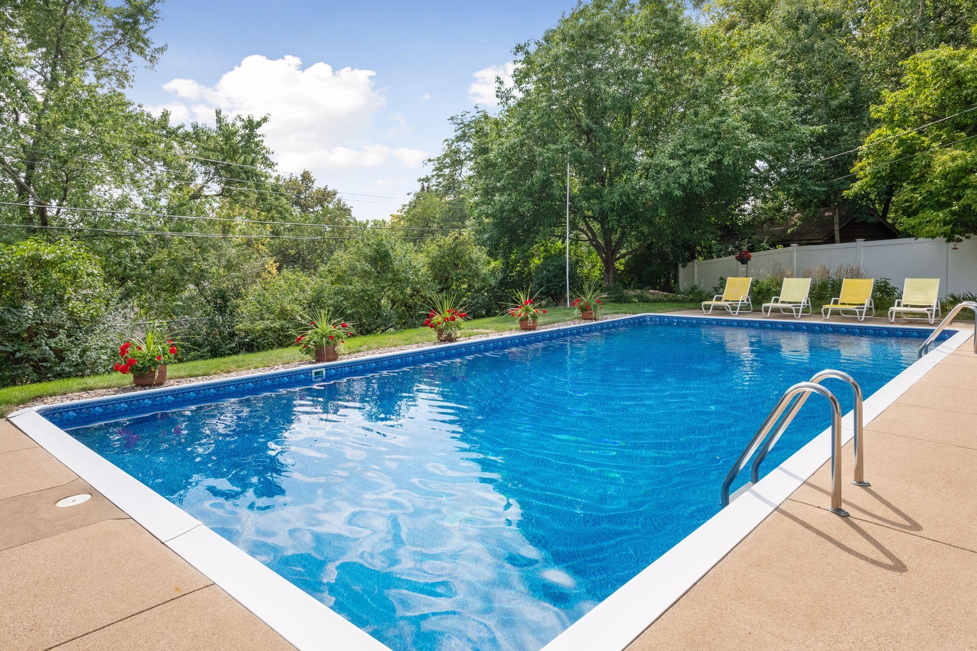 8818 Zenith Road Bloomington, MN 55431 - Photo 2 of 33