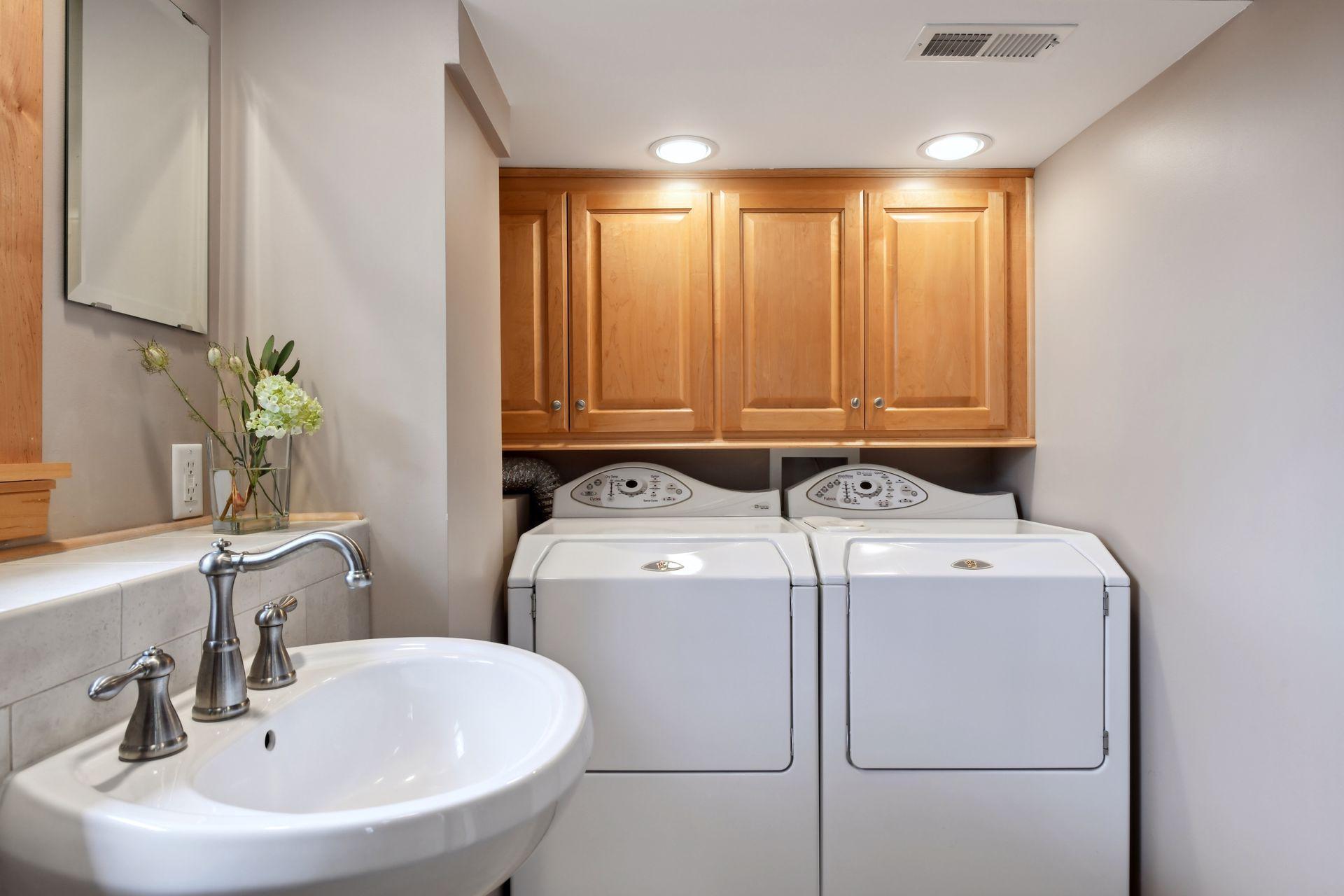 8818 Zenith Road Bloomington, MN 55431 - Photo 28 of 33