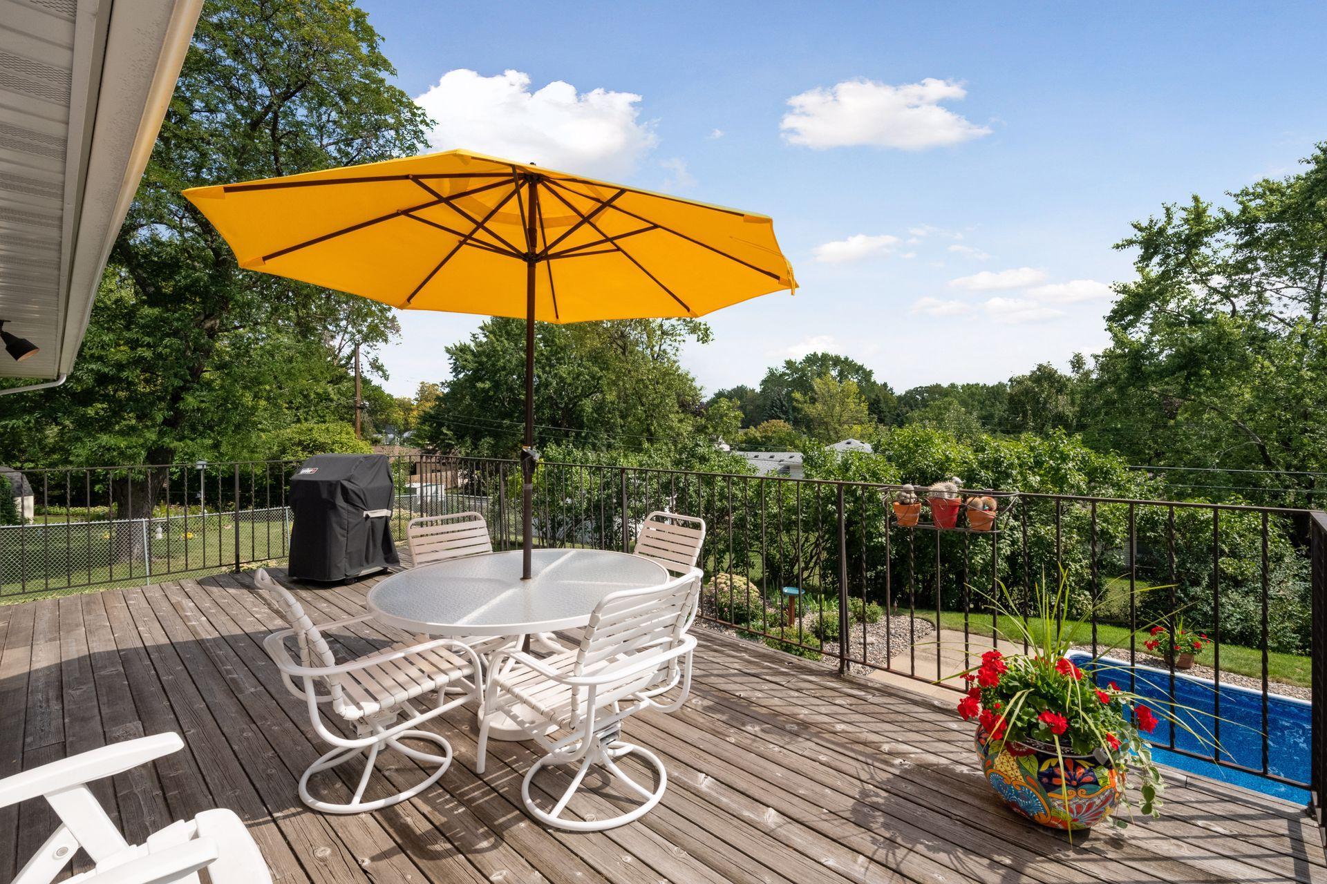 8818 Zenith Road Bloomington, MN 55431 - Photo 30 of 33