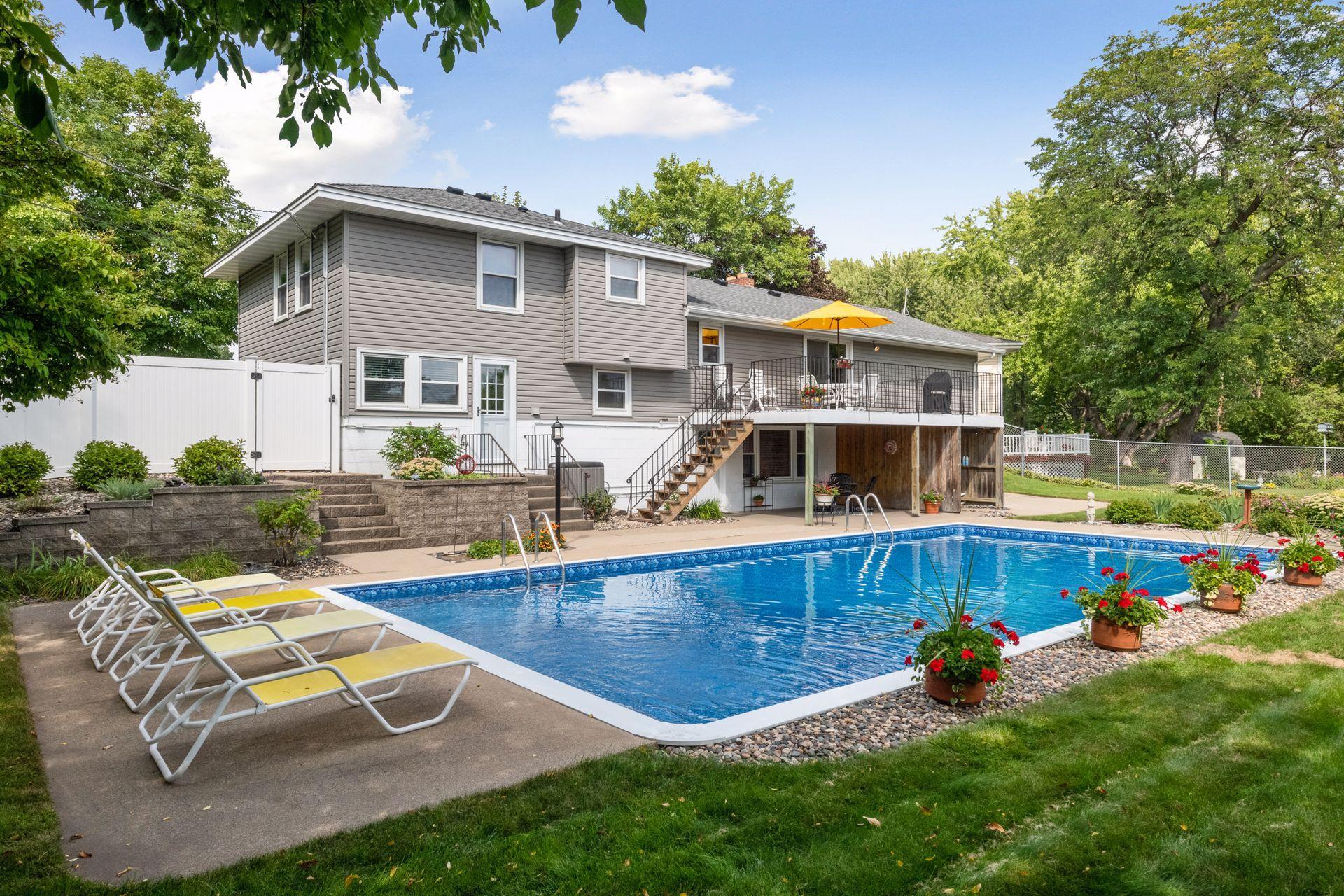 8818 Zenith Road Bloomington, MN 55431 - Photo 32 of 33