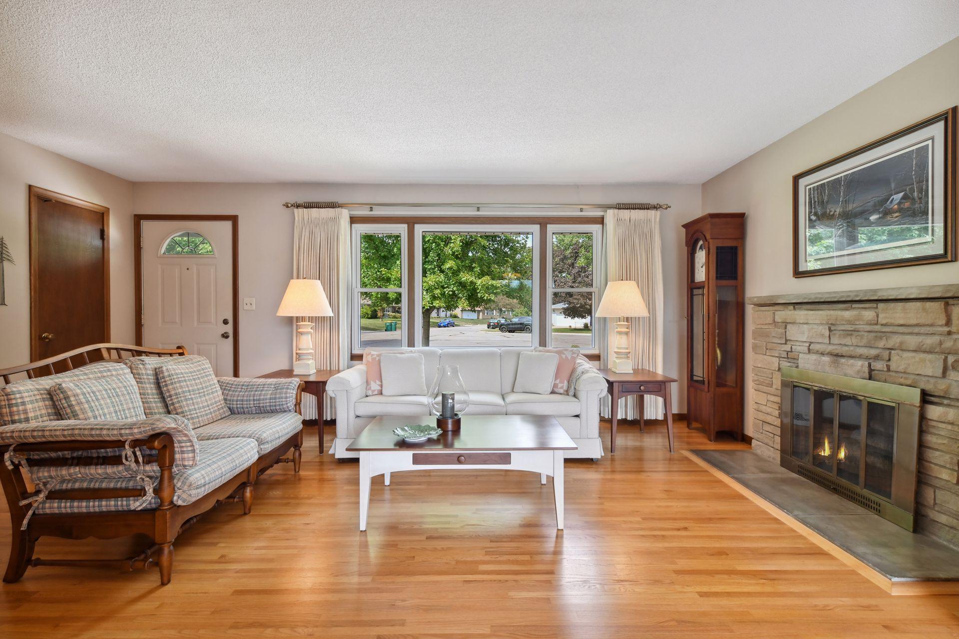 8818 Zenith Road Bloomington, MN 55431 - Photo 8 of 33