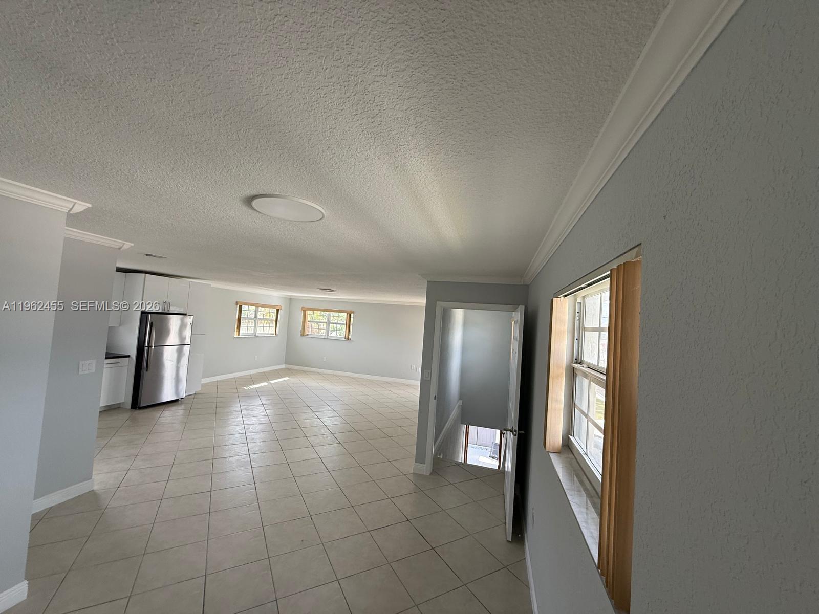 948 East 47th Street Hialeah, FL 33013 - Photo 2 of 17